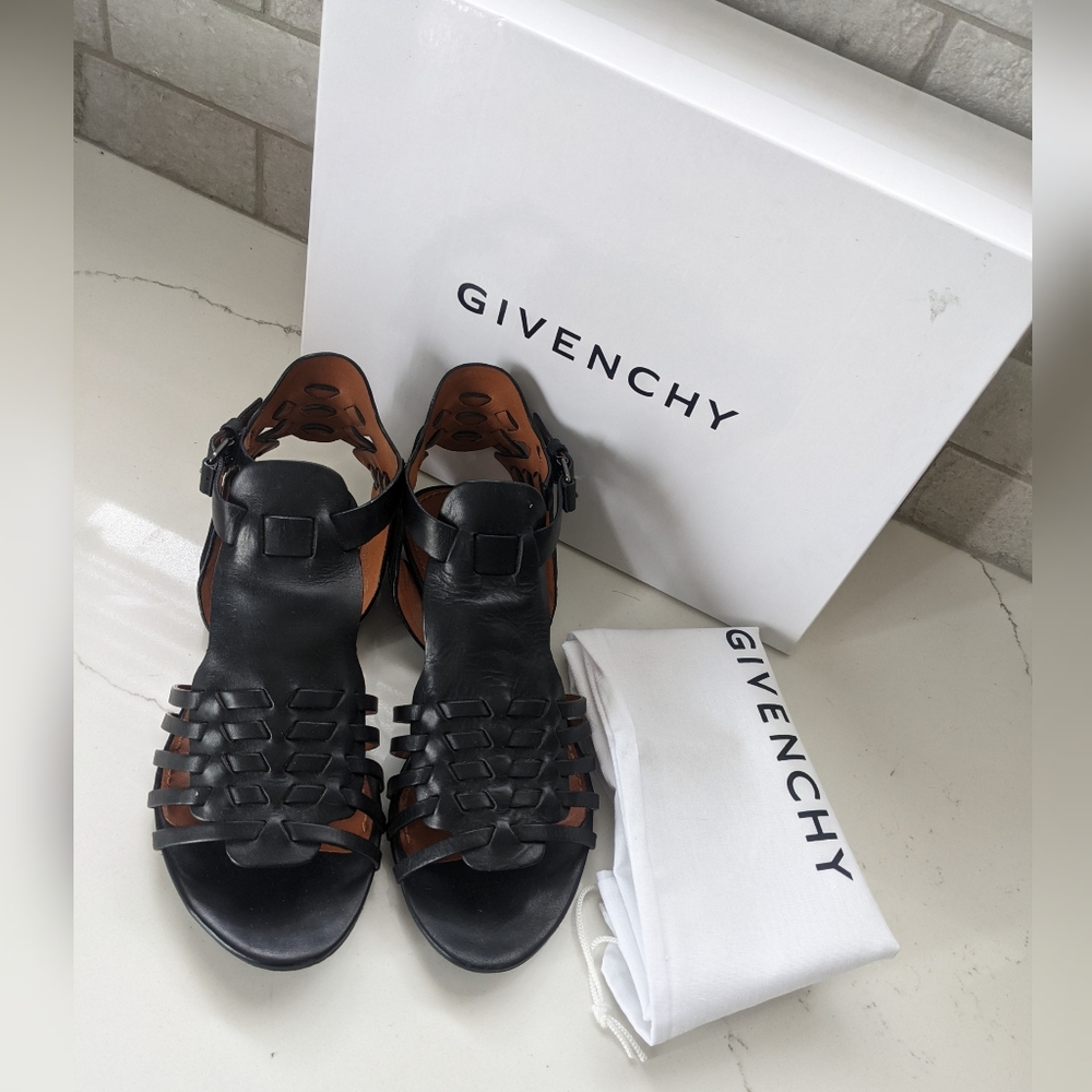GIVENCHY black leather gladiator sandals